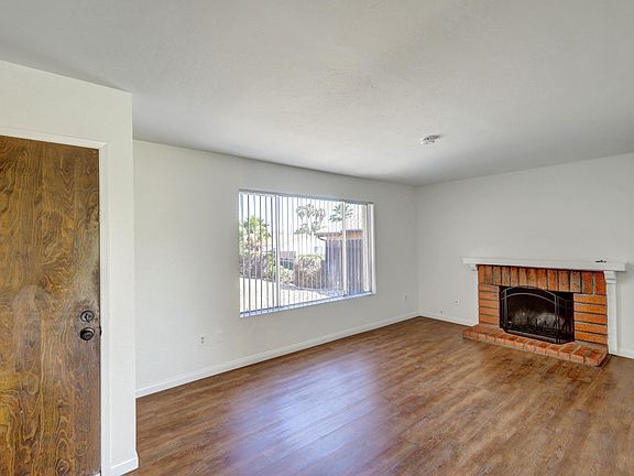 4th image of 11732 Jonny Ln