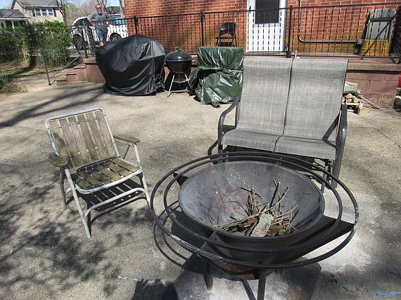 5th image of 431 S Plymouth Rd NW