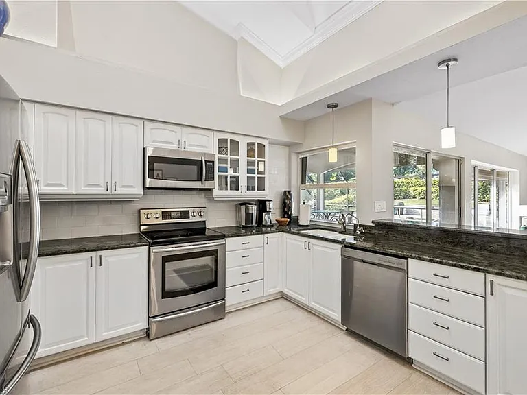 6605 Southfork — Photo 9