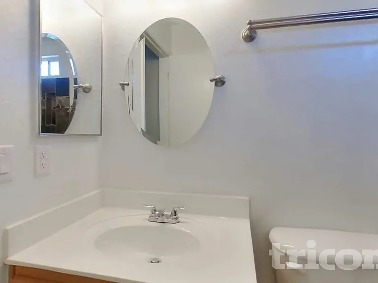 11934 N Olive St — Photo 9