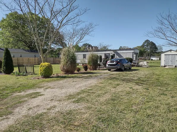 109 S Church St, Fremont, NC 27830