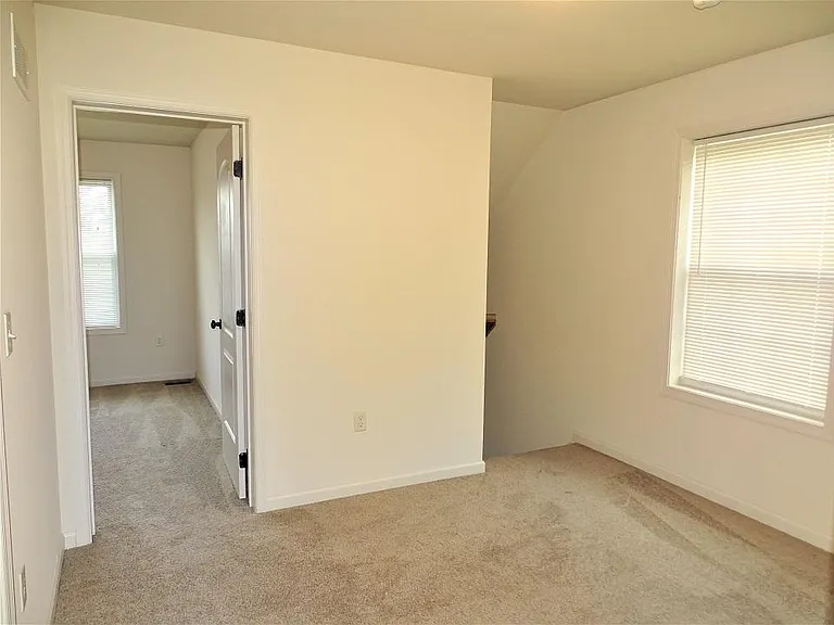 414 Marlene Way — Photo 12