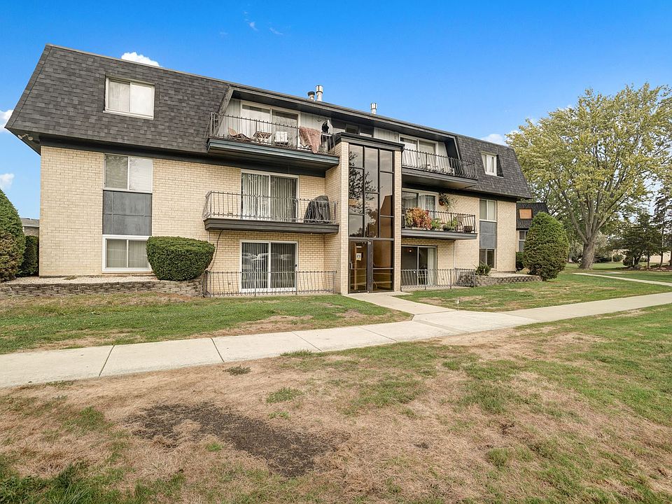 1st image of 11126 S 84th Ave APT 1A