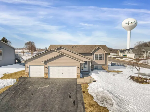 988 Farmers Ridge Trl, Belle Plaine, MN 56011