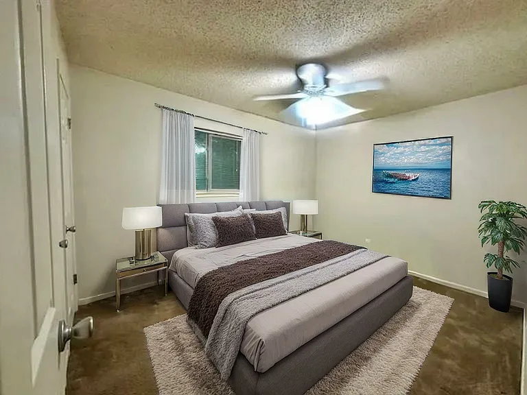 South Castle Apartments — Photo 42