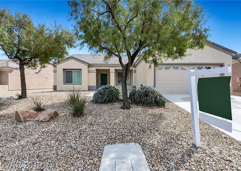 1st image of 3309 Kingbird Dr