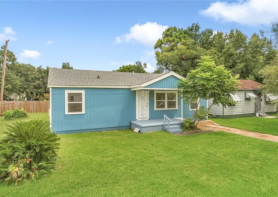 1st image of 438 Huntlee Dr