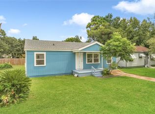 438 Huntlee Dr, New Orleans, LA 70131