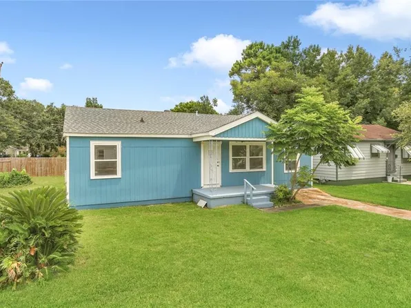 438 Huntlee Dr, New Orleans, LA 70131