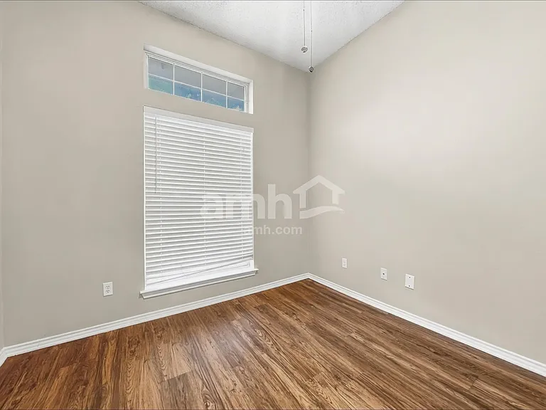 3809 Staghorn Cir N — Photo 8