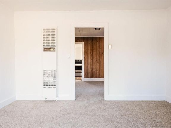 3rd image of 1313 S Hairston Rd