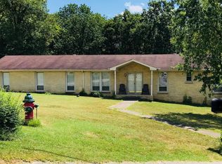 585 Phipps Dr, Nashville, TN 37218