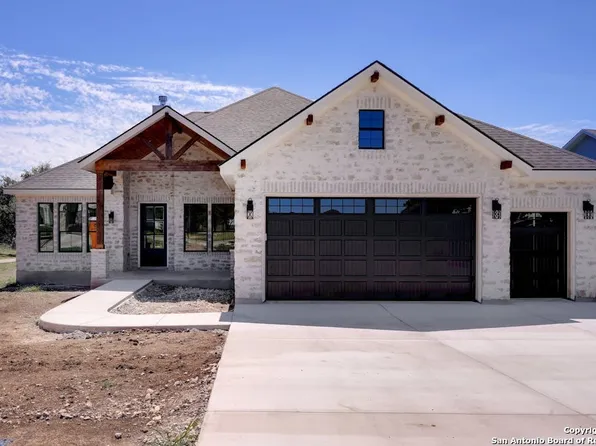 806 John Price, Blanco, TX 78606