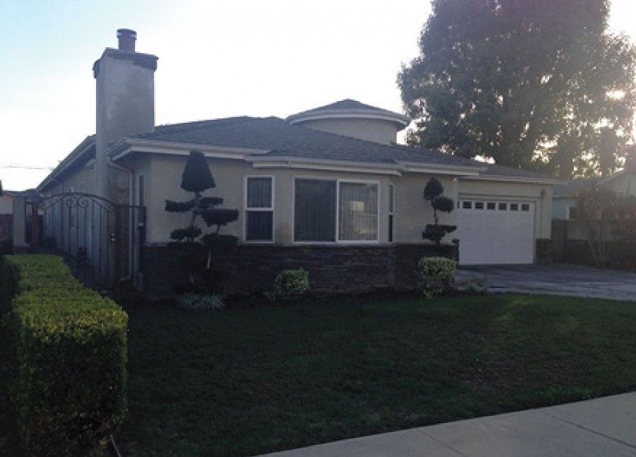 2nd image of 9238 Ives St