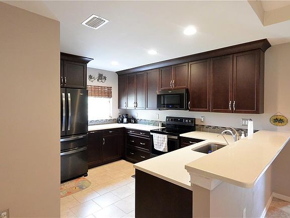 5th image of 3580 62nd Ave NE