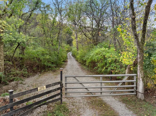 6916 River Road Pike, Nashville, TN 37209