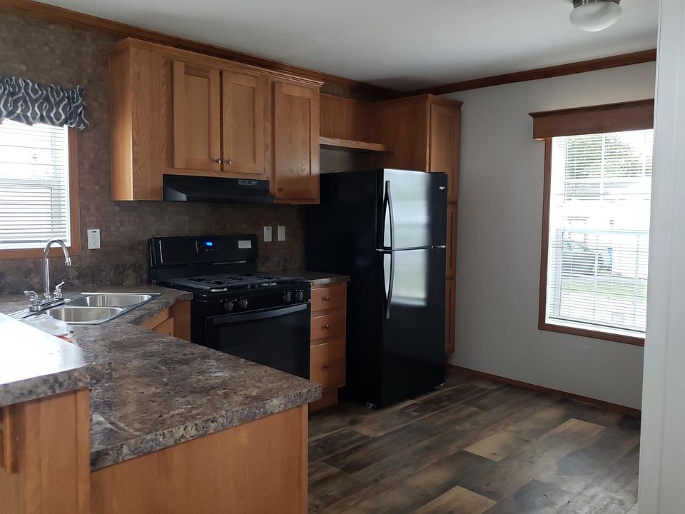 2nd image of 43 Gregory Cir