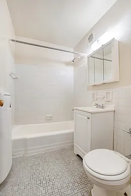 Rented by Bond New York | media 2