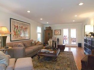 1519 Lake Shore Dr S, Barrington, IL 60010