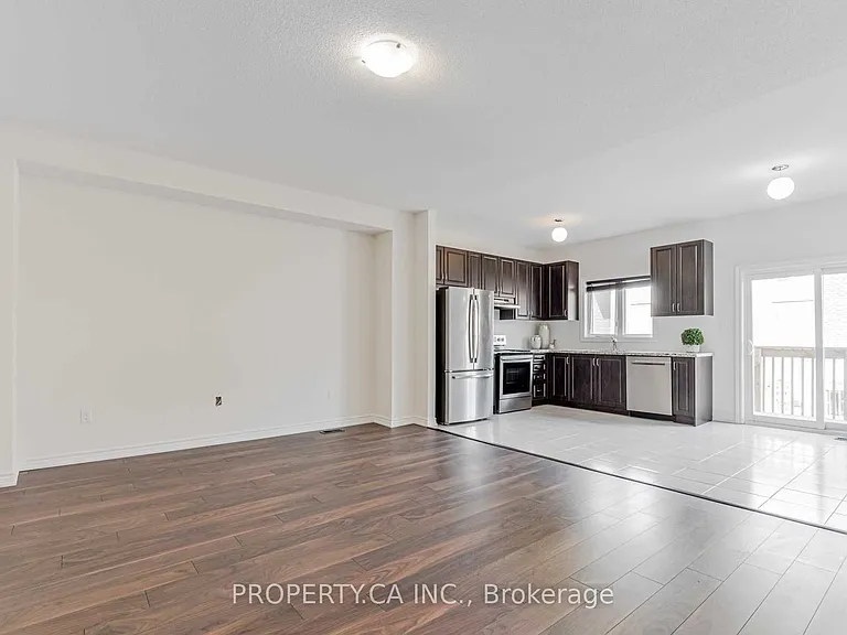 1277 Peelar Cres — Photo 8