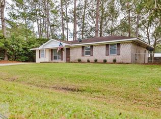 799 Wildwood Dr, Hinesville, GA 31313