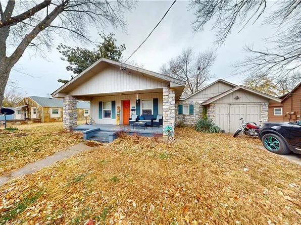 1117 N Main St, Nevada, MO 64772