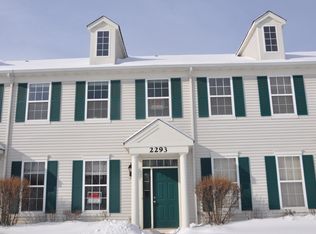 2293 Georgetown Cir, Aurora, IL 60503