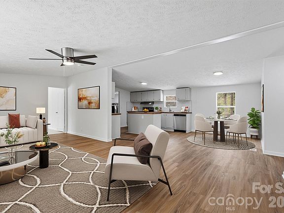 5th image of 223 Brown Neal Rd