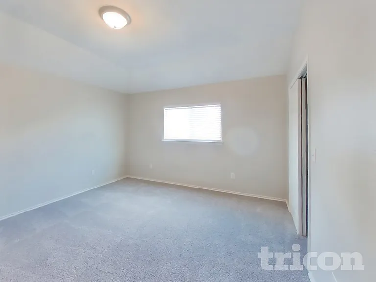 5727 Canterbury Run — Photo 12