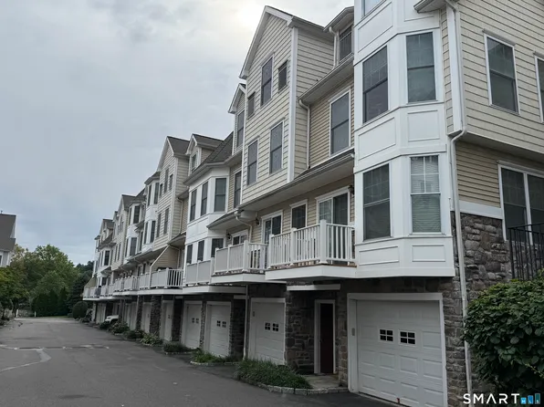 85 Camp Ave APT 11B, Stamford, CT 06907