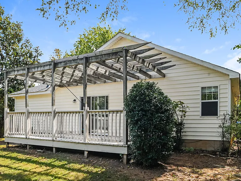 910 Milkfarm Ct — Photo 16