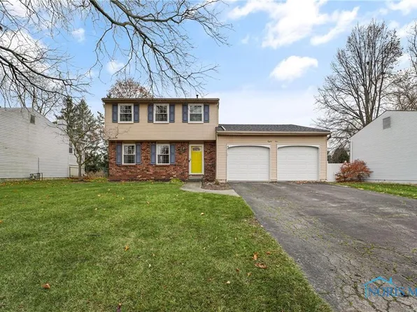 84 Ponderosa Dr, Oregon, OH 43616