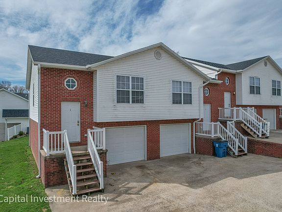 2nd image of 1812 Albert Pl #A