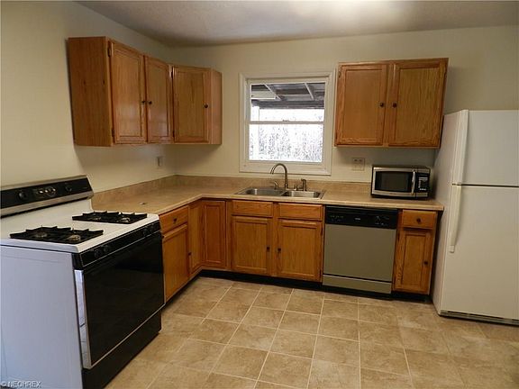 5th image of 2625 Notle St
