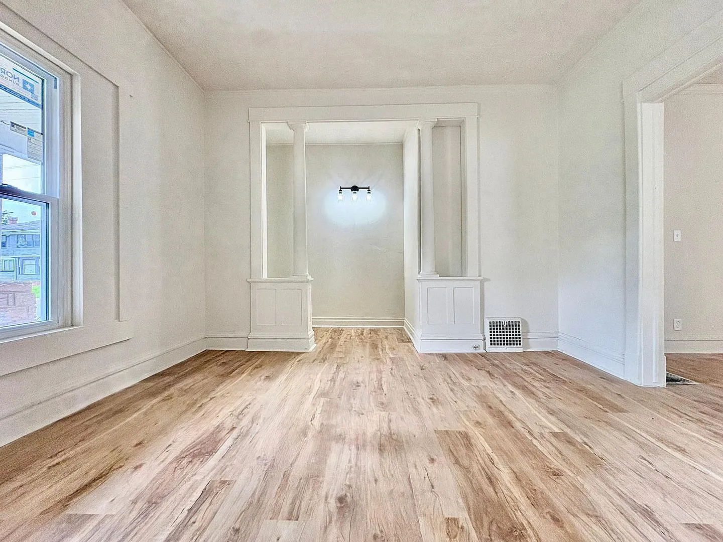 1416 Miami St — Photo 2