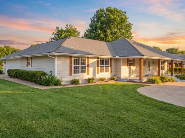 3120 Old Dike Rd, Grove, OK 74344