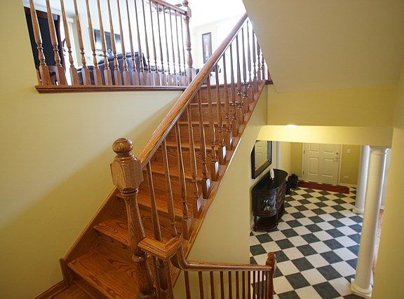 4th image of 1853 Admiral Ct #98
