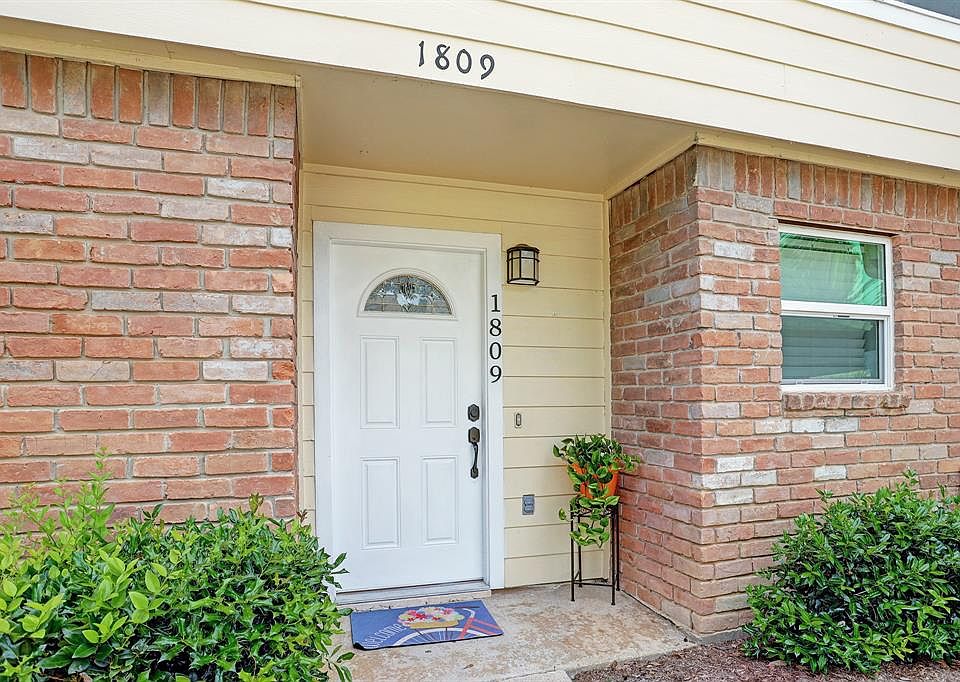 1st image of 14515 Wunderlich Dr Unit 1809