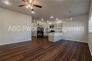 1000 W Hickory St #2 — Photo 7