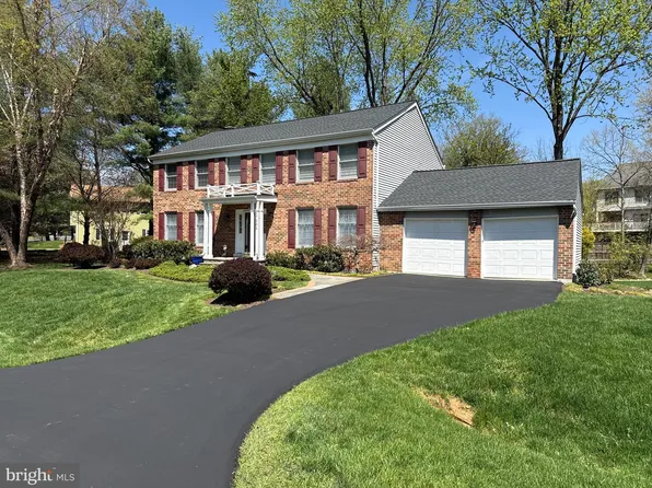 17205 Blossom View Dr, Olney, MD 20832