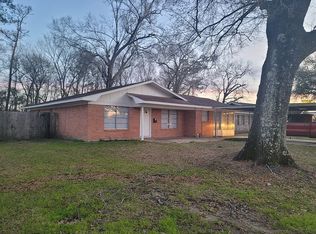320 Slagle St, Vidor, TX 77662