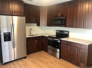 2182 NW 17th St #0, Miami, FL 33125
