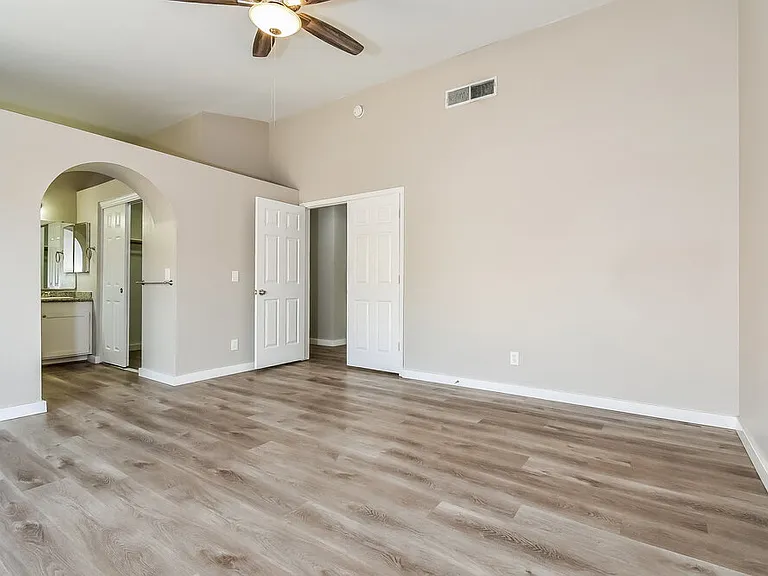 8073 Boardwalk Way — Photo 11