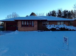 620 Pennsylvania St, Carlisle, IA 50047