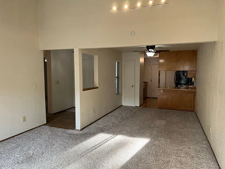 1114 Cedar Creek Dr #3 — Photo 21