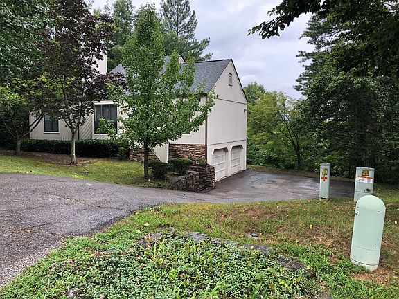4th image of 4521 Summerset Cir