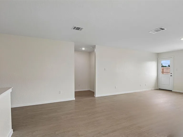 3188 Dispatch Dr — Photo 14