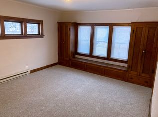 2189 S Kinnickinnic Ave, Milwaukee, WI 53207