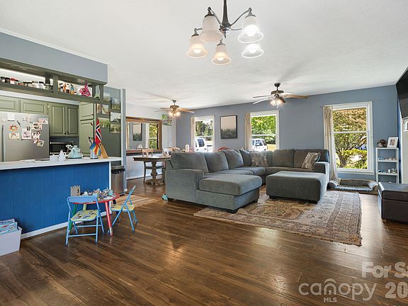 5th image of 147 Ridgeland Dr