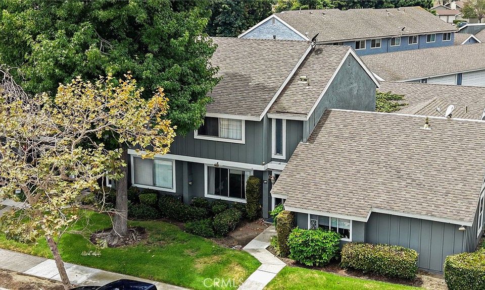 1st image of 209 Fredricks Ave